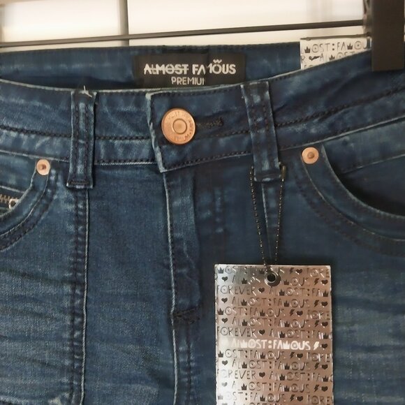 Tilly's Almost Famous Premium Juniors Jeans - Picture 5 of 10